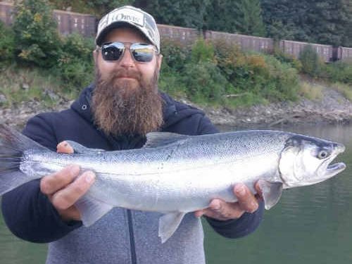 salmon fishing guide, fishing guides bc